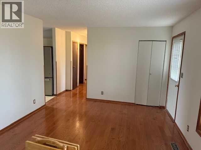 10 Main Street, Munson, Alberta