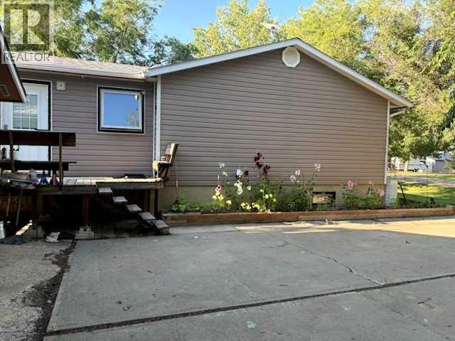 10 Main Street, Munson, Alberta