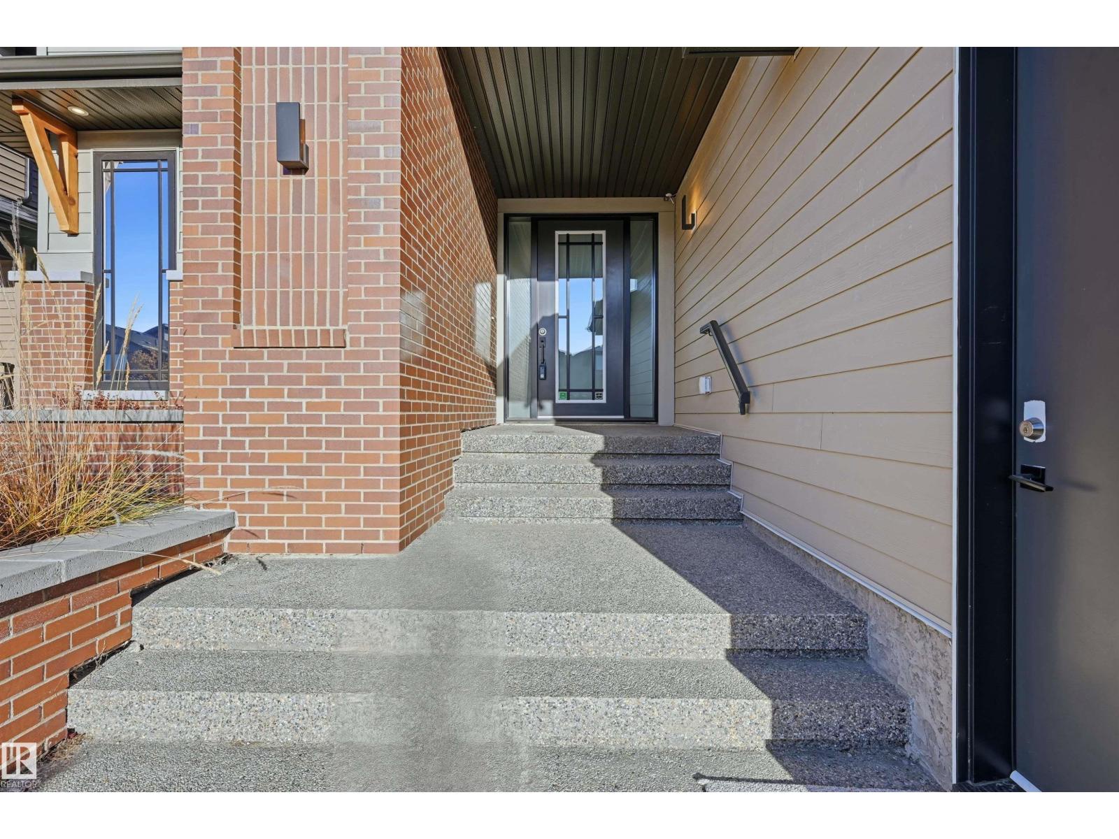 6038 Crawford Dr Sw, Edmonton, Alberta