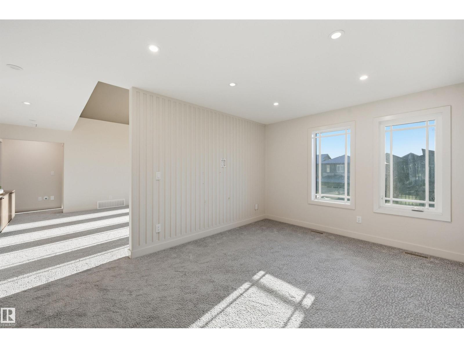 6038 Crawford Dr Sw, Edmonton, Alberta