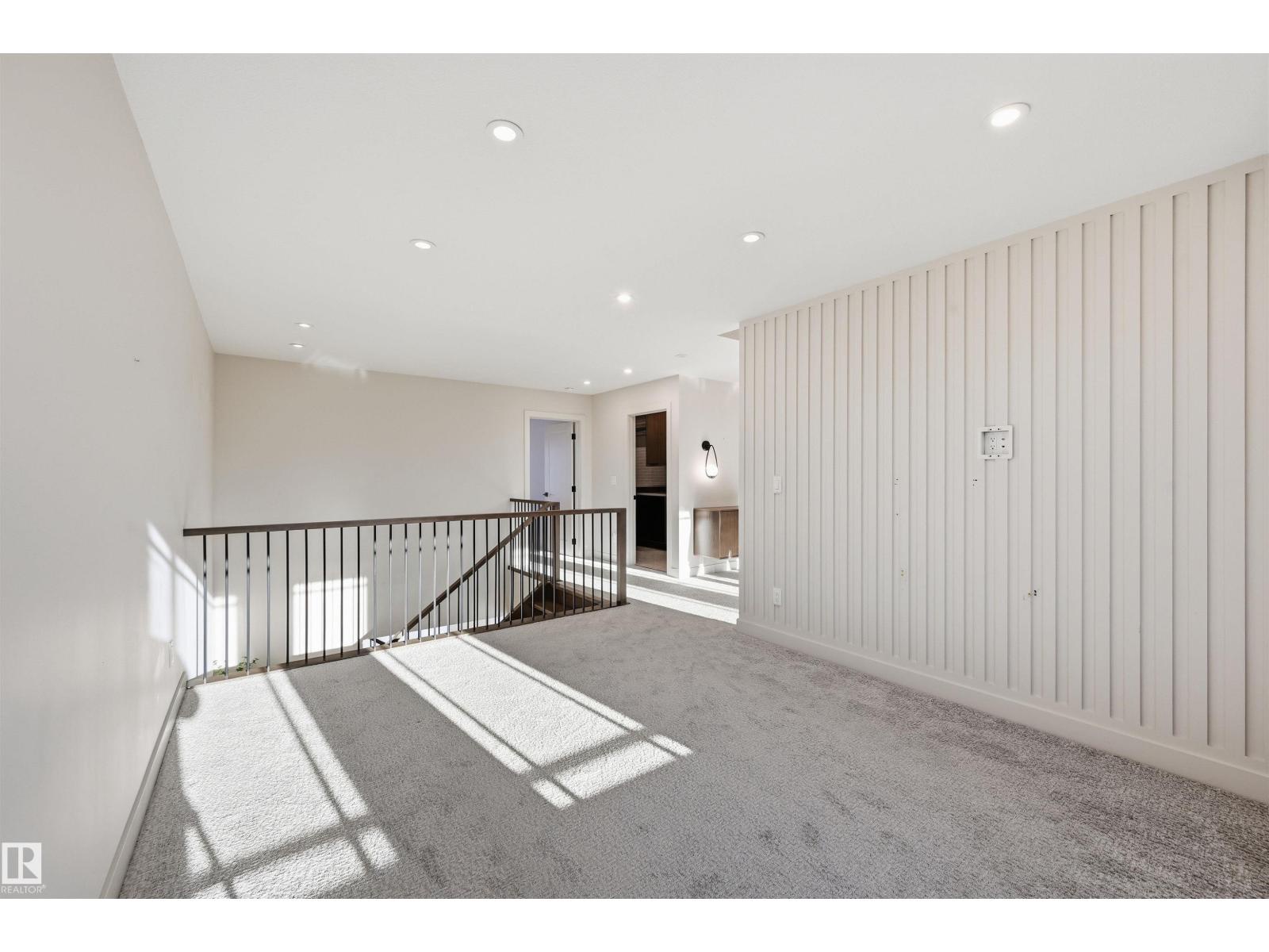 6038 Crawford Dr Sw, Edmonton, Alberta