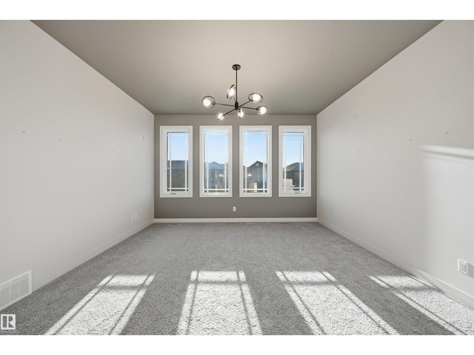 6038 Crawford Dr Sw, Edmonton, Alberta