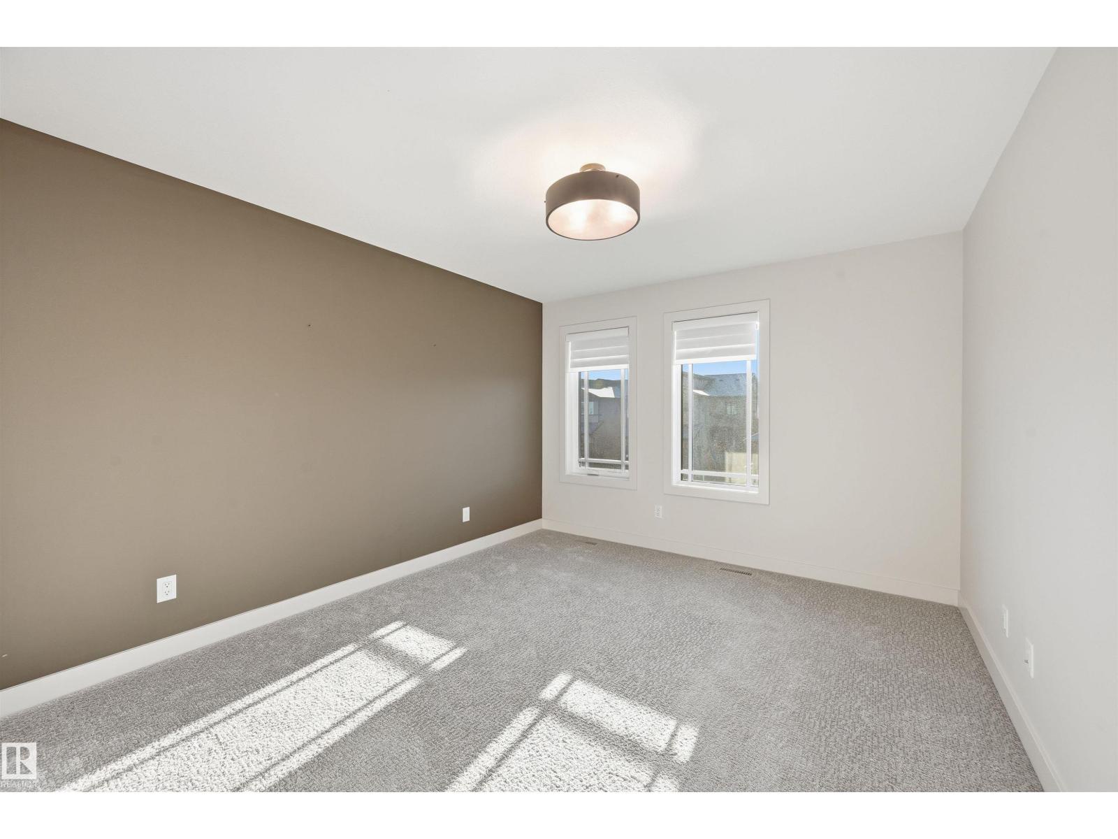 6038 Crawford Dr Sw, Edmonton, Alberta