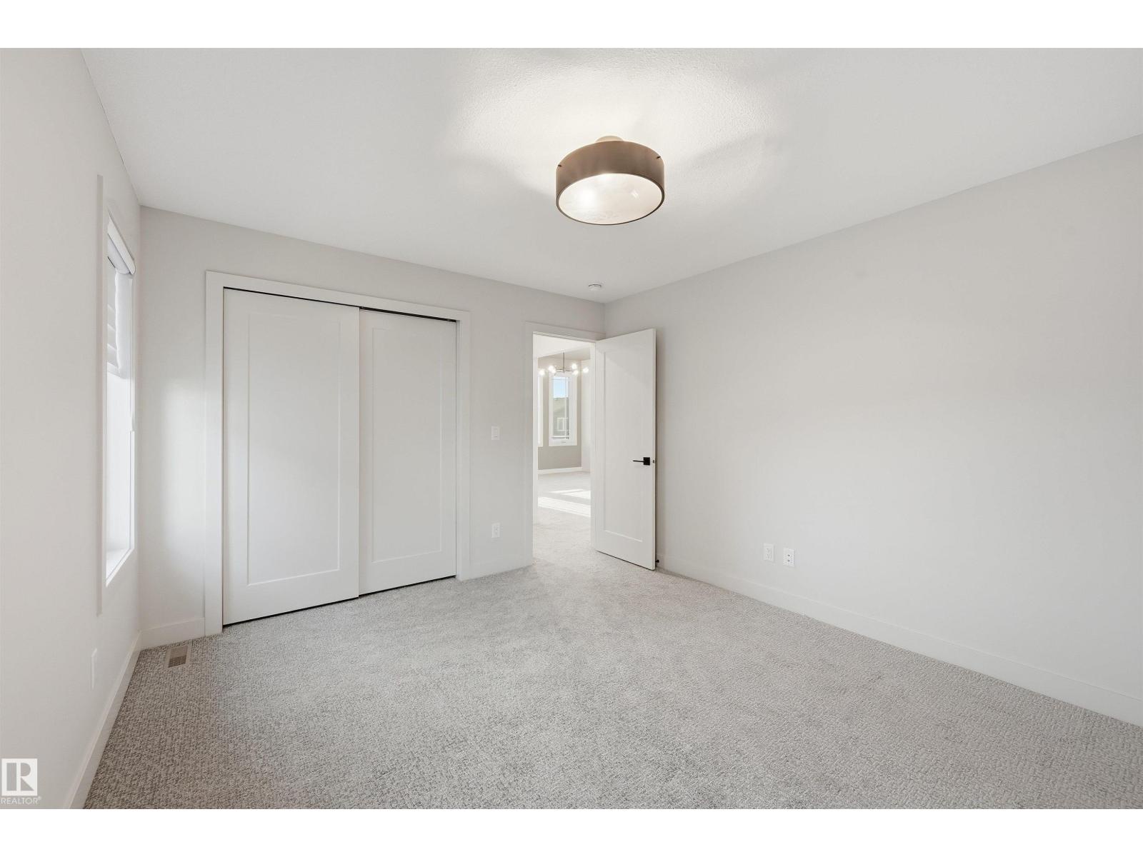 6038 Crawford Dr Sw, Edmonton, Alberta