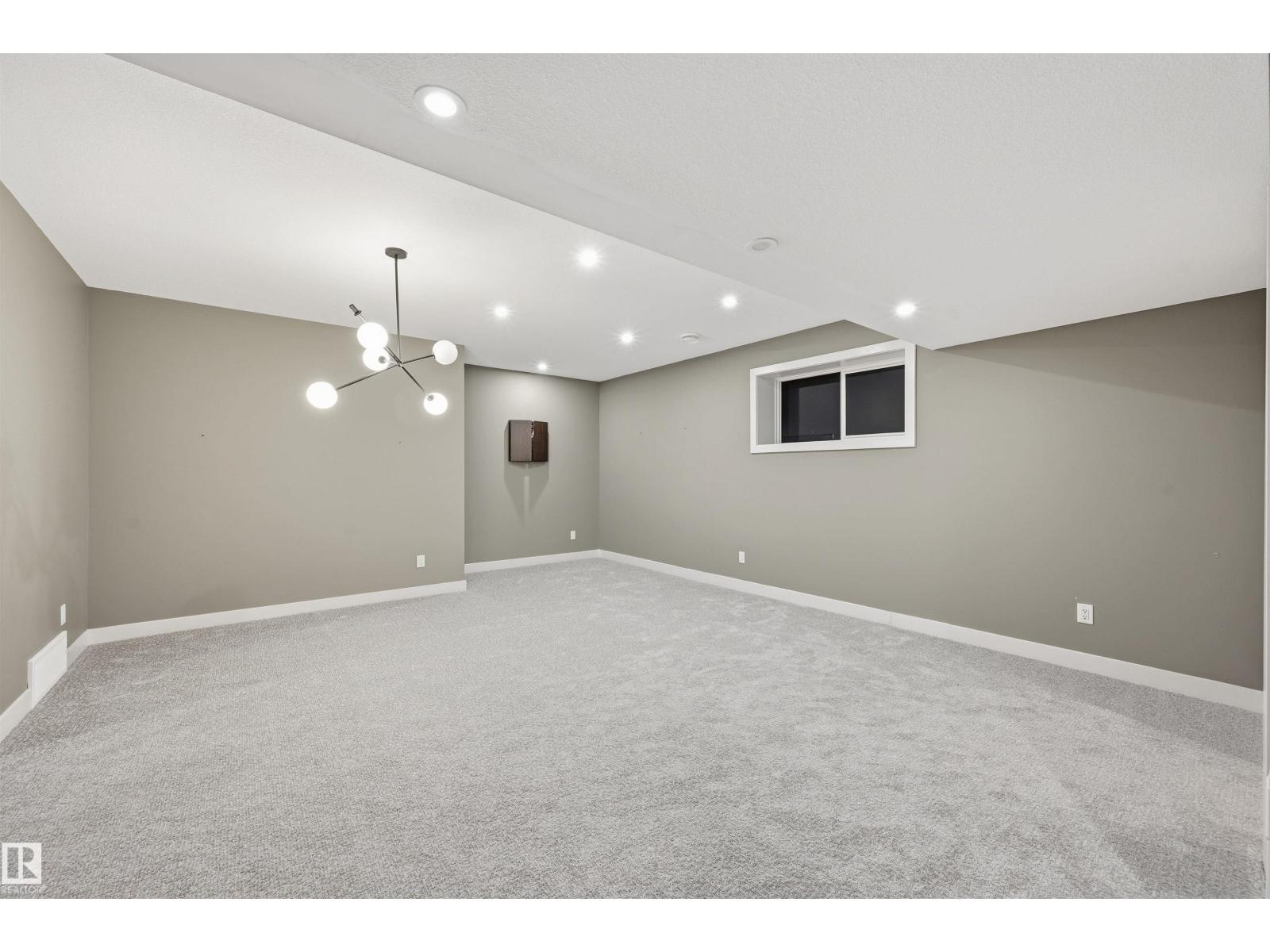 6038 Crawford Dr Sw, Edmonton, Alberta