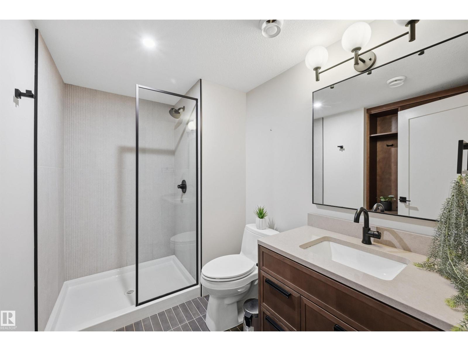 6038 Crawford Dr Sw, Edmonton, Alberta