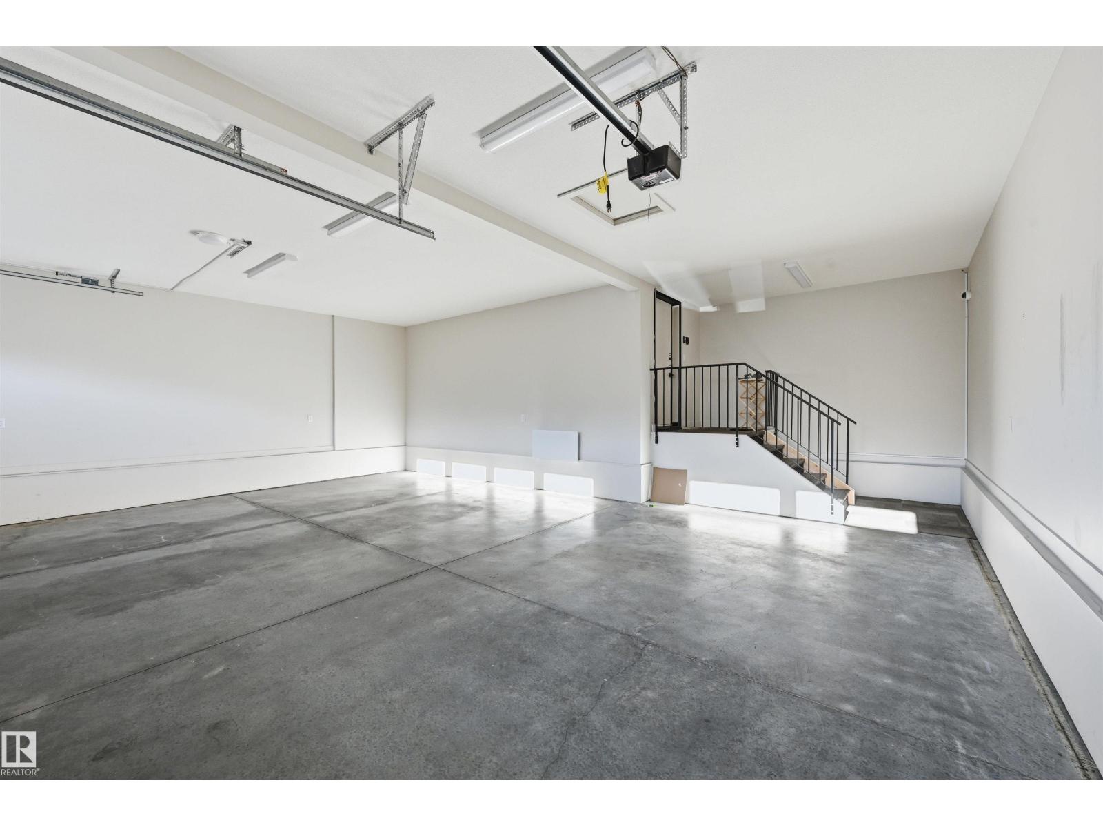 6038 Crawford Dr Sw, Edmonton, Alberta