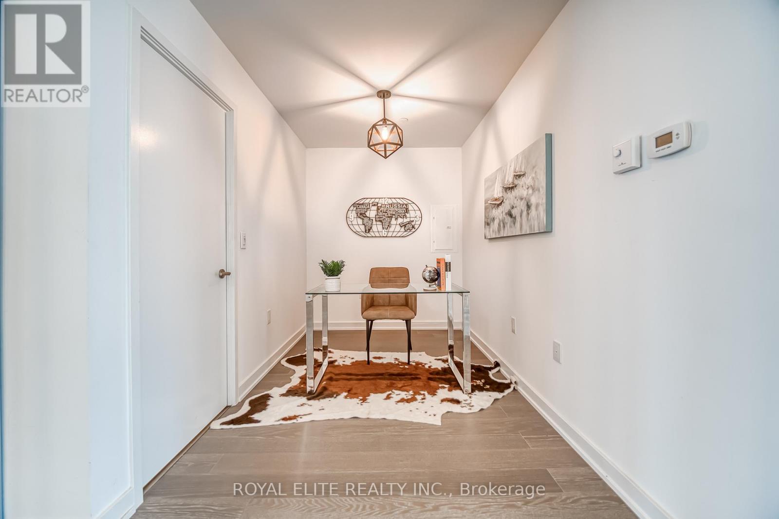 612 - 11 Wellesley Street W, Toronto (bay Street Corridor), Ontario