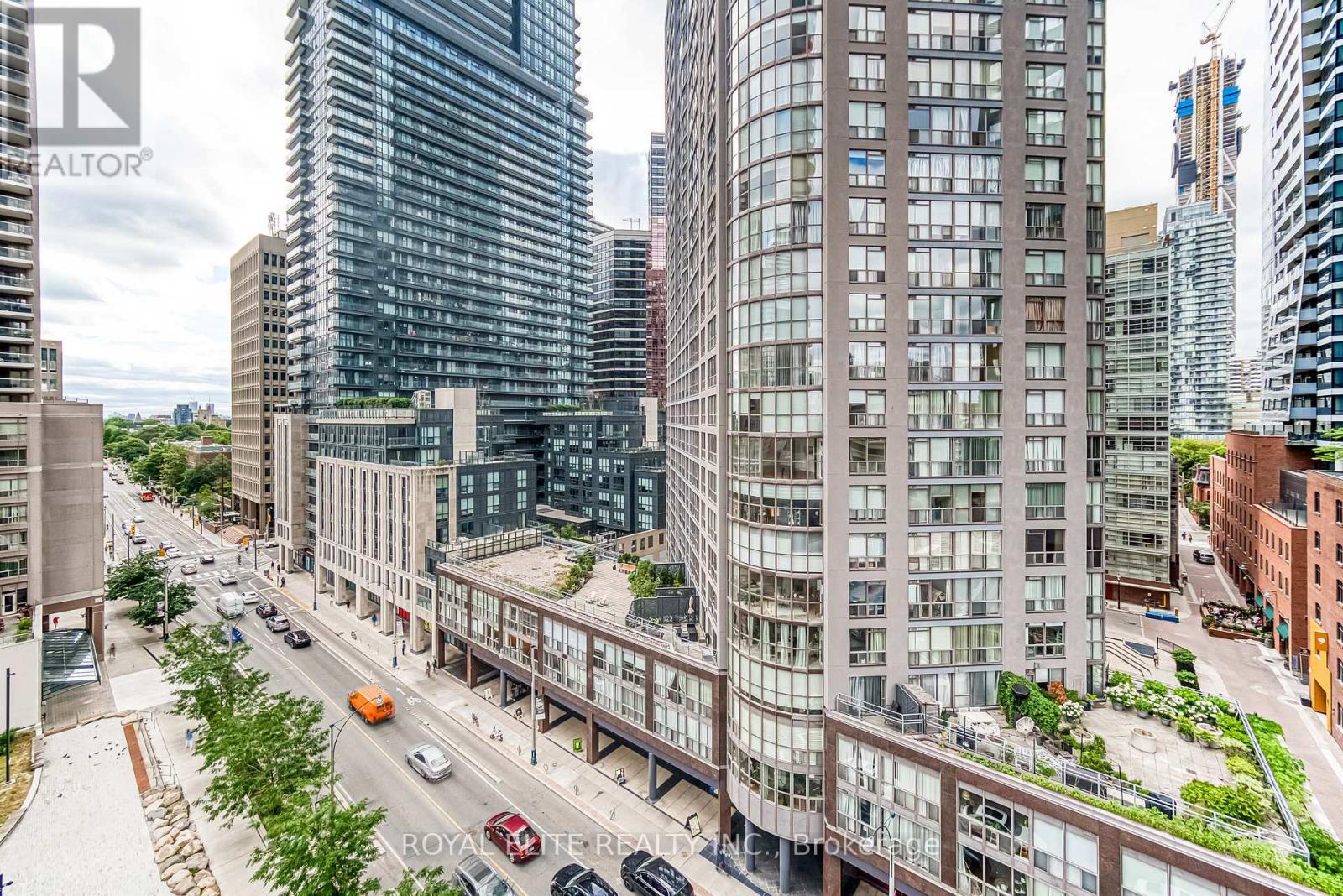 612 - 11 Wellesley Street W, Toronto (bay Street Corridor), Ontario