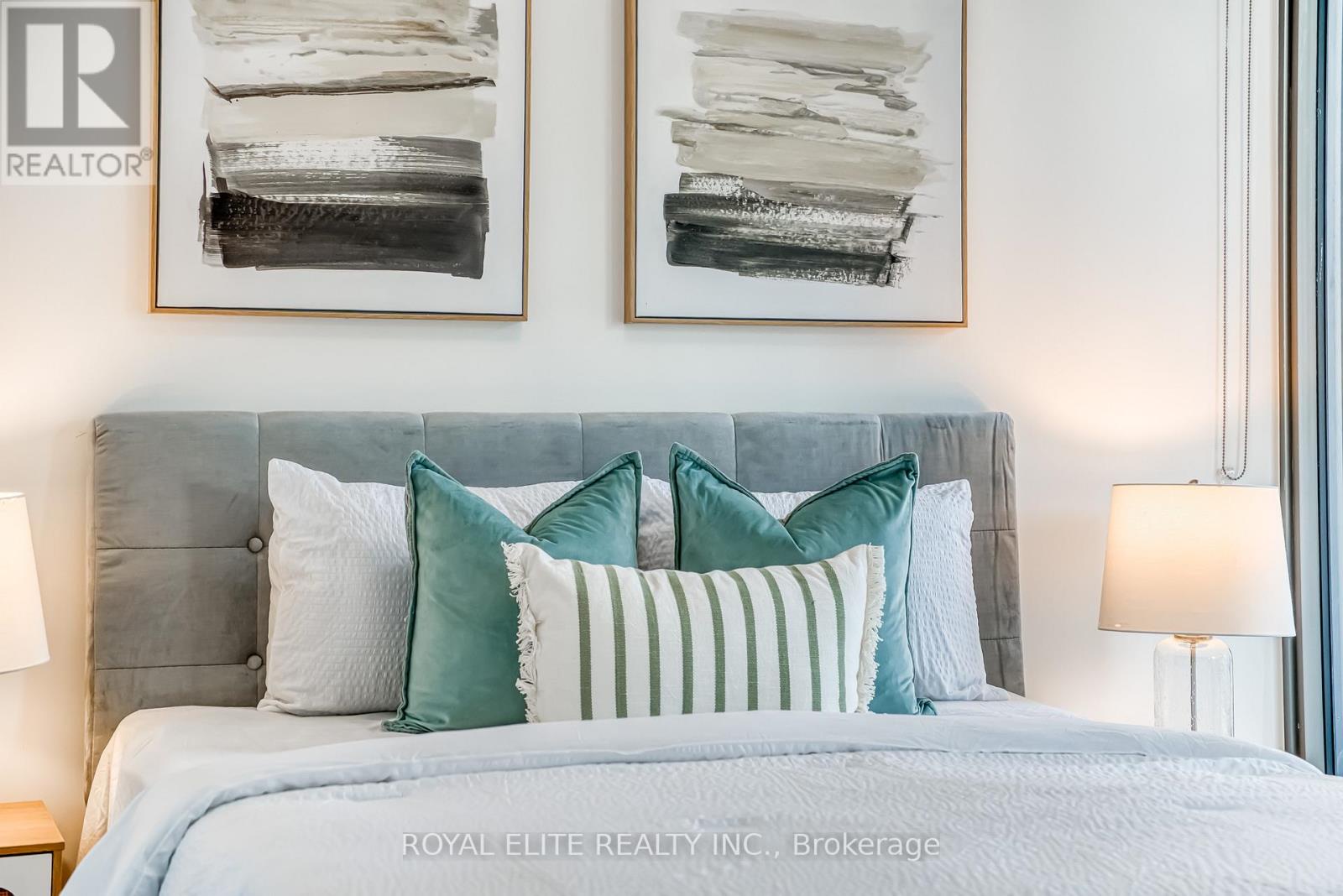 612 - 11 Wellesley Street W, Toronto (bay Street Corridor), Ontario