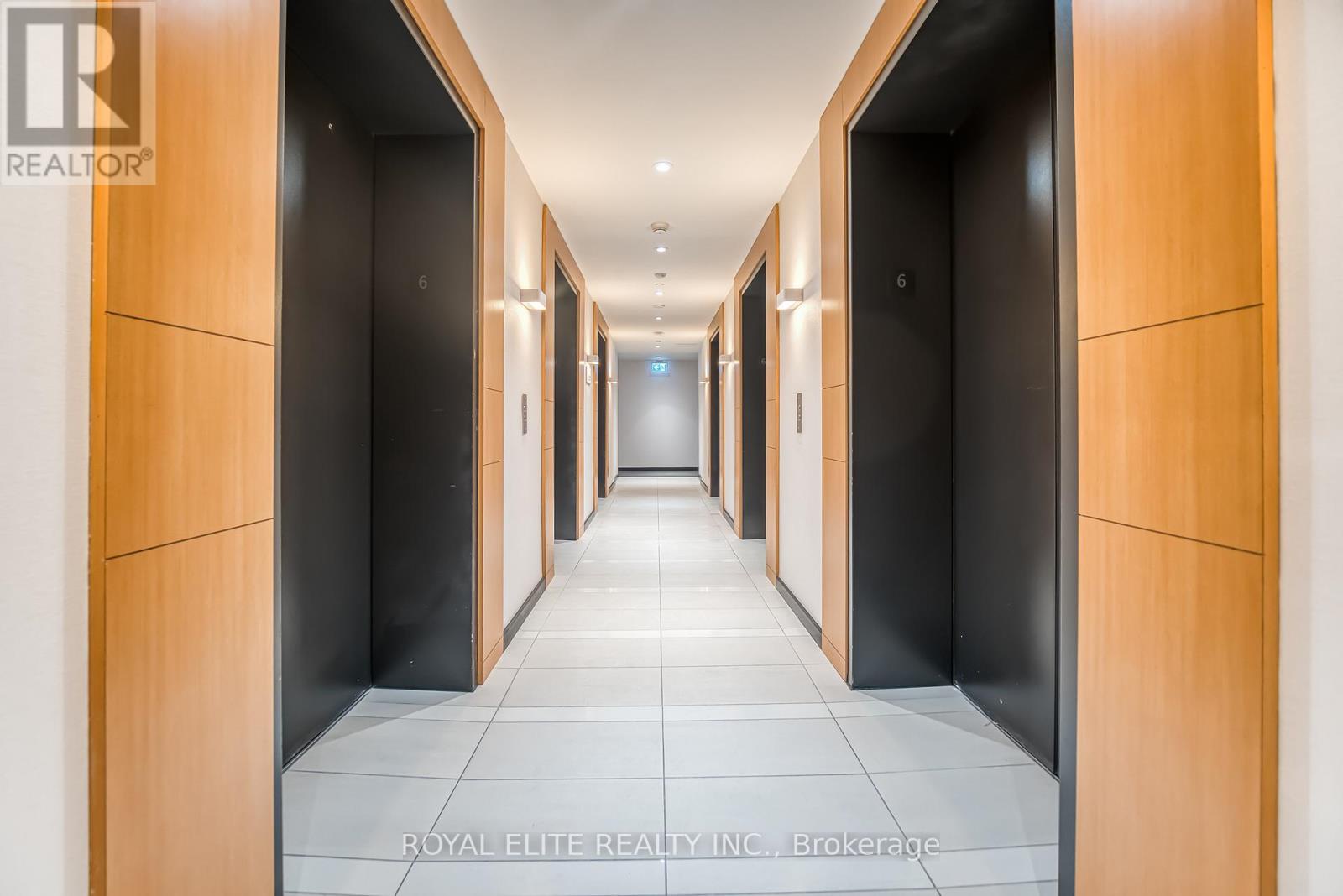 612 - 11 Wellesley Street W, Toronto (bay Street Corridor), Ontario