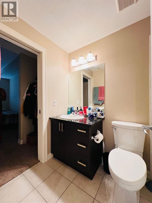 312, 117 Copperpond Common Se, Calgary, Alberta