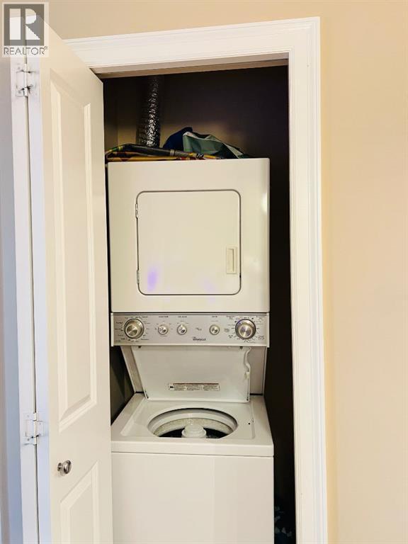 312, 117 Copperpond Common Se, Calgary, Alberta