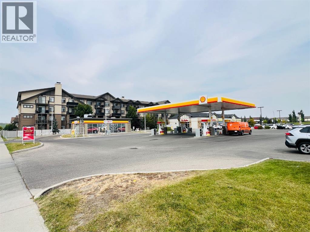 312, 117 Copperpond Common Se, Calgary, Alberta