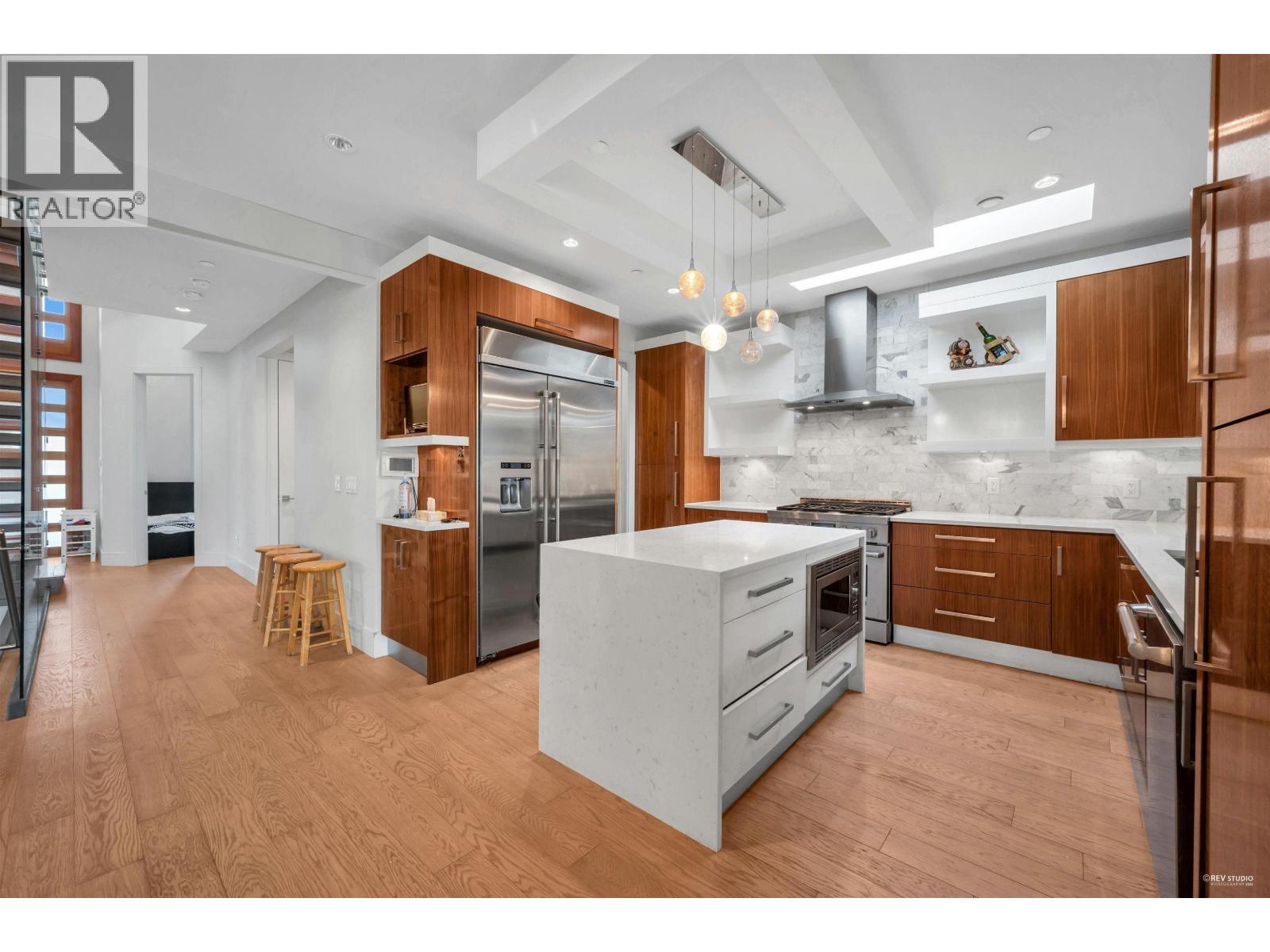 1450 Fulton Avenue, West Vancouver, British Columbia