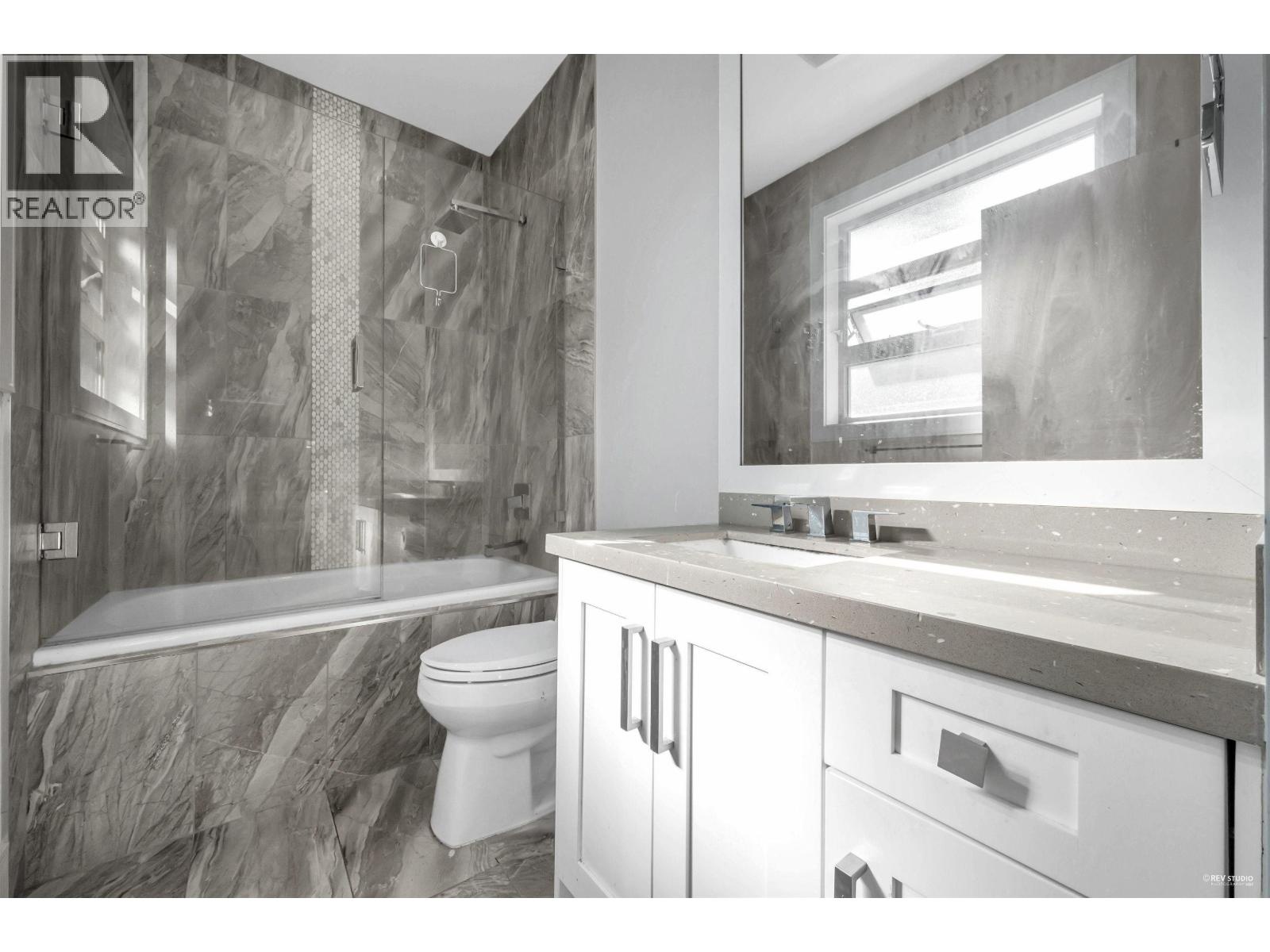 1450 Fulton Avenue, West Vancouver, British Columbia