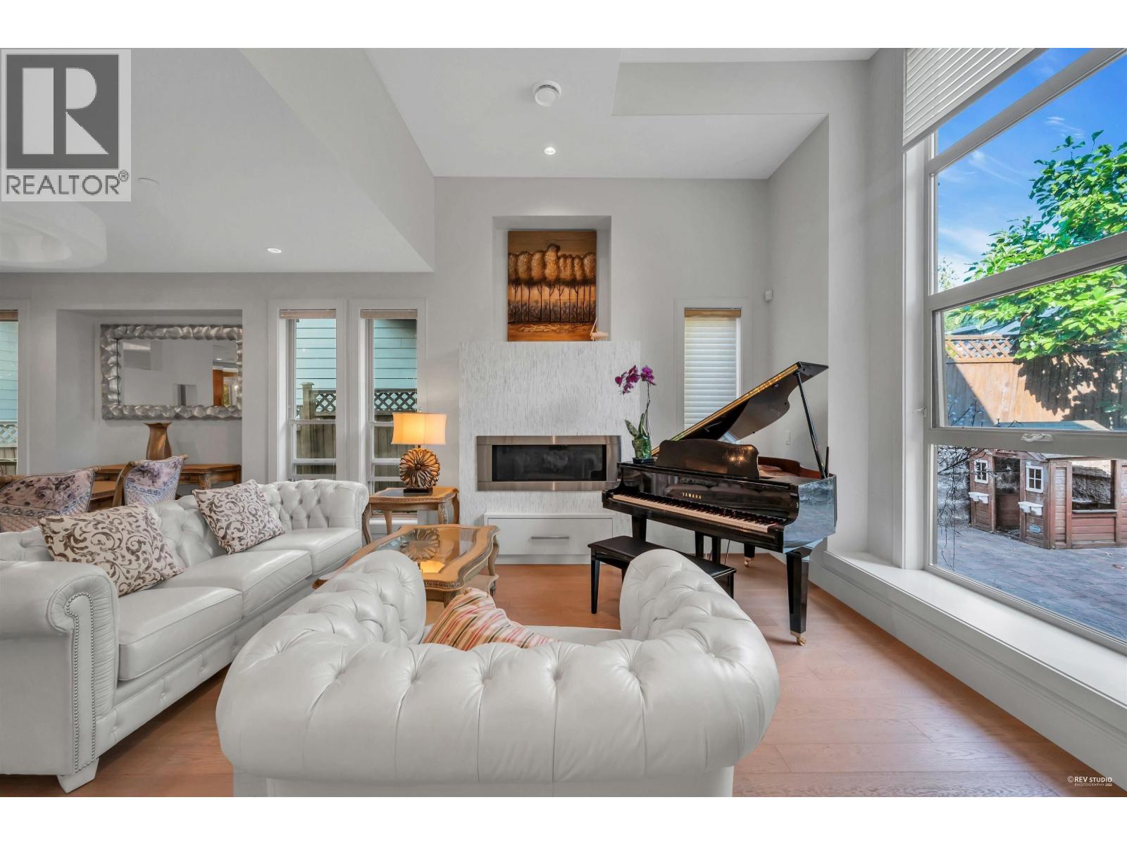 1450 Fulton Avenue, West Vancouver, British Columbia