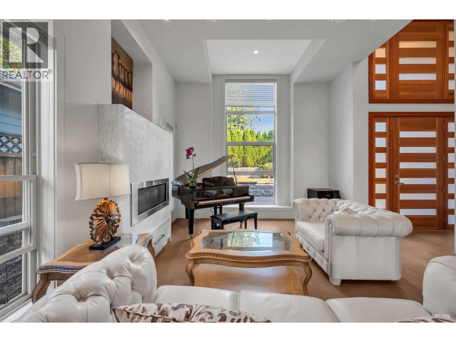 1450 Fulton Avenue, West Vancouver, British Columbia