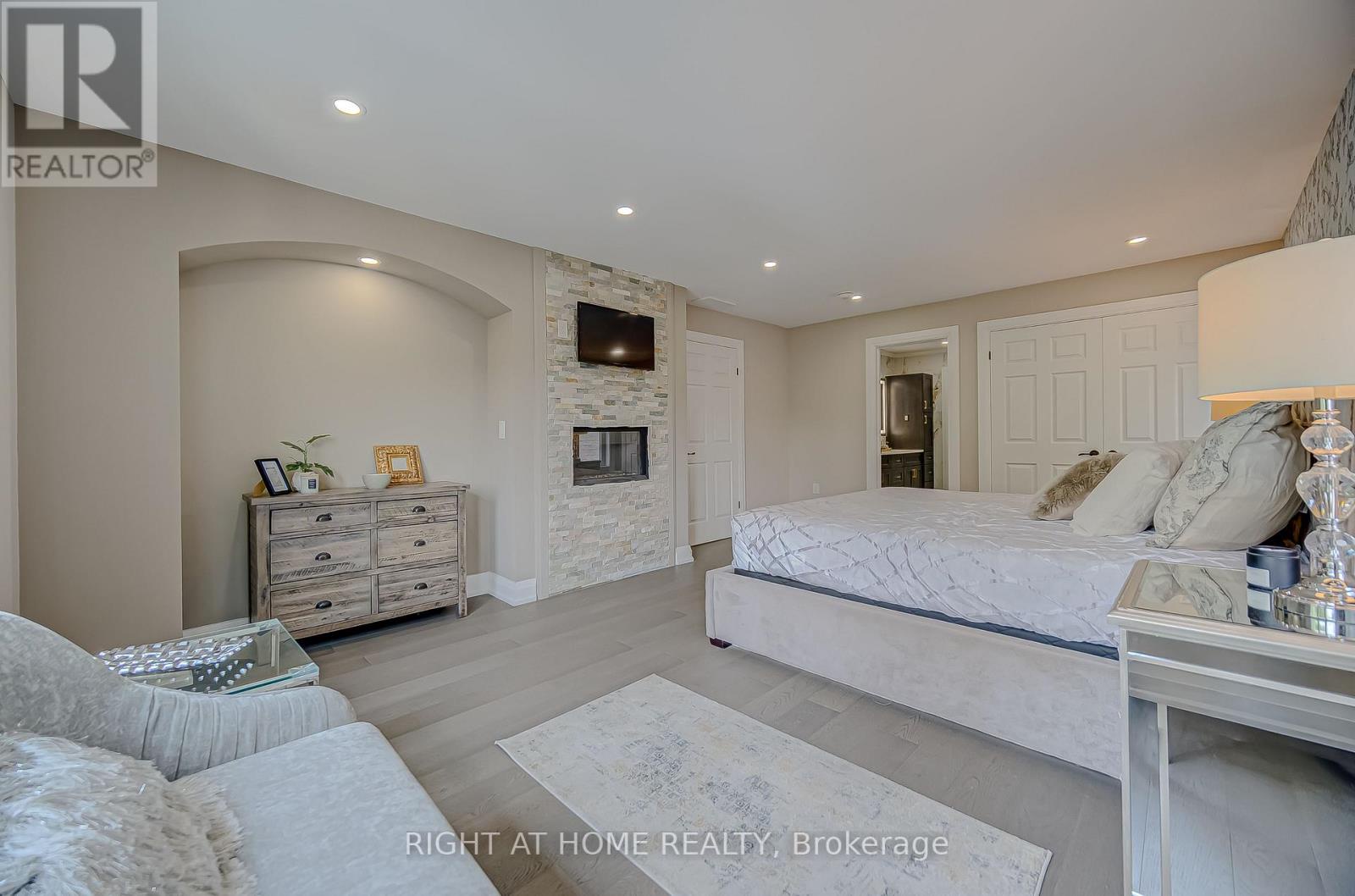 1482 Old Forest Road, Pickering (woodlands), Ontario