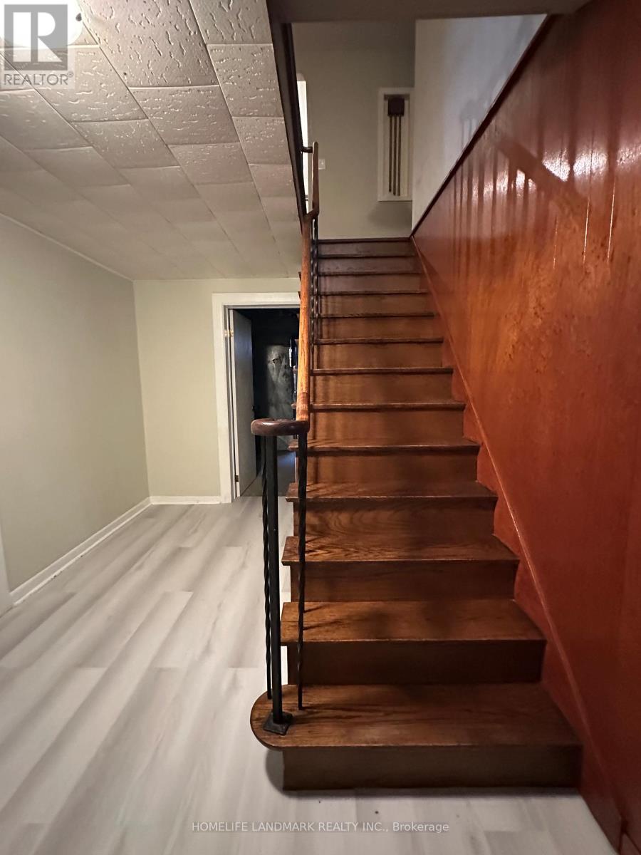 28 Landfair Crescent, Toronto (woburn), Ontario