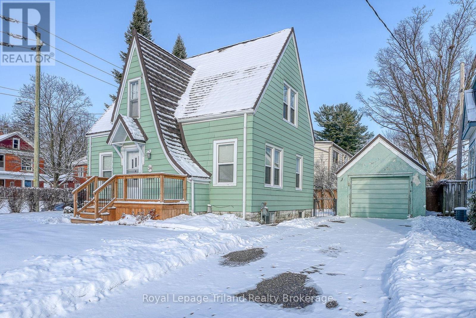 34 Concession Street W, Tillsonburg, Ontario