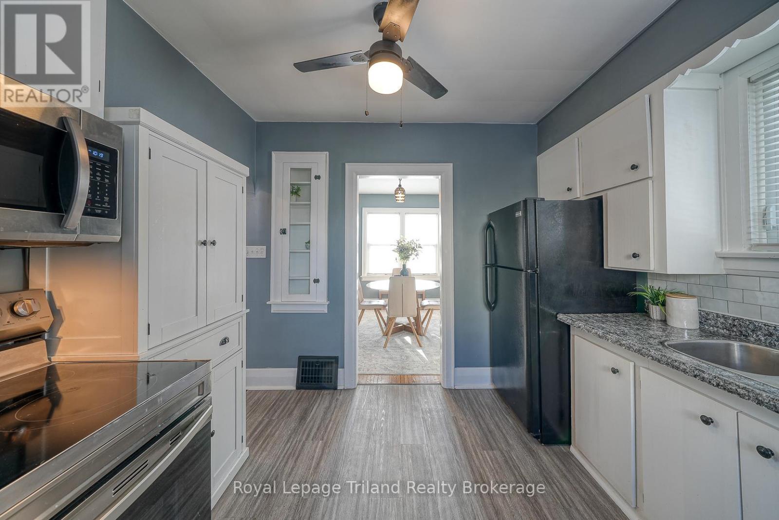 34 Concession Street W, Tillsonburg, Ontario