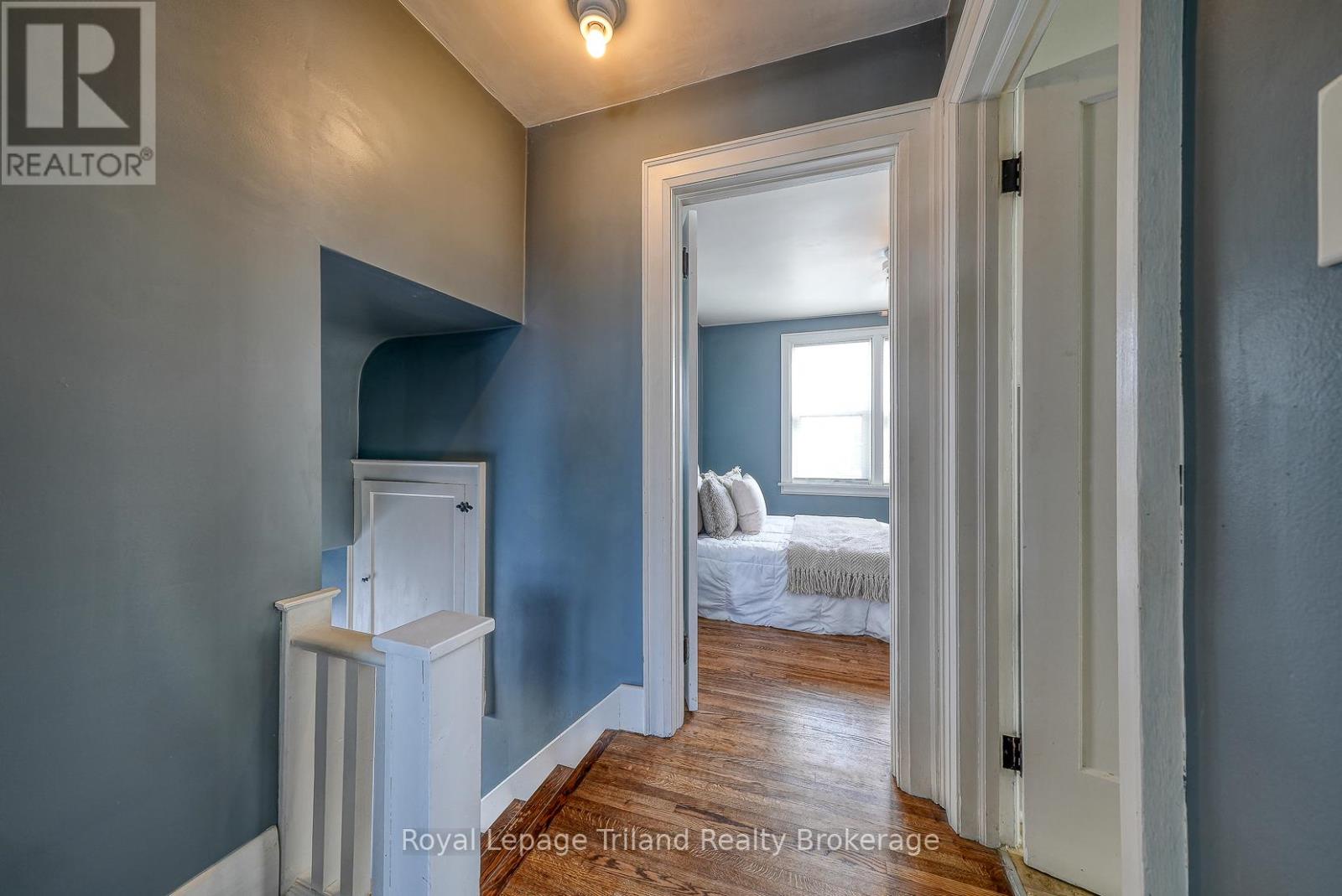 34 Concession Street W, Tillsonburg, Ontario