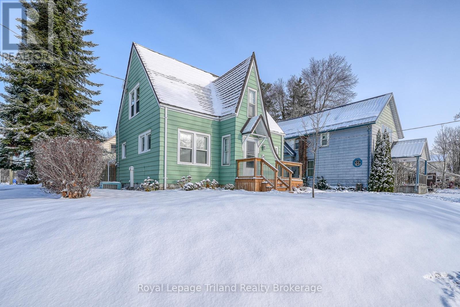 34 Concession Street W, Tillsonburg, Ontario