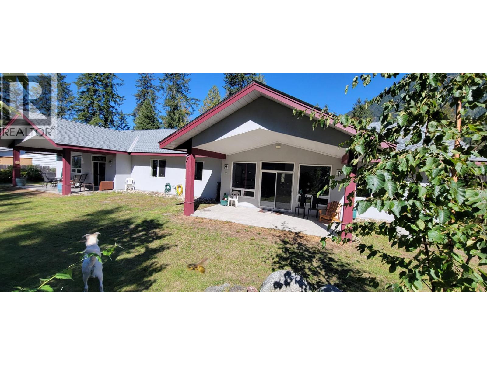 515 9th Avenue, New Denver, British Columbia