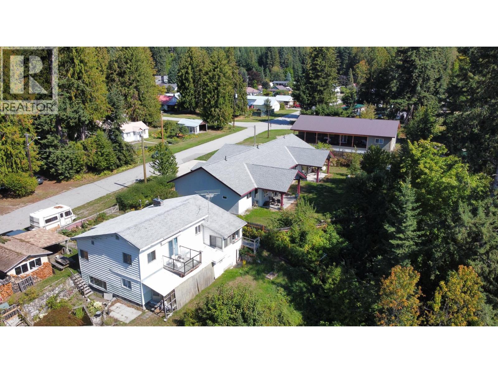 515 9th Avenue, New Denver, British Columbia