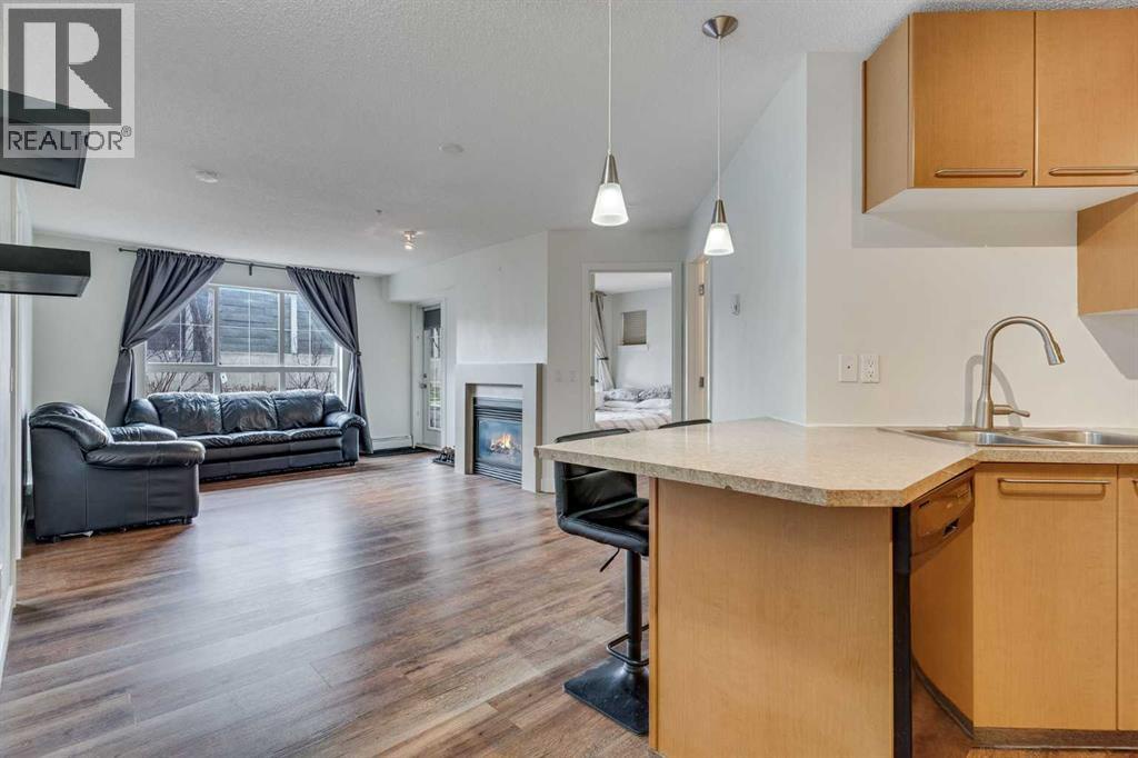 113, 35 Richard Court Sw, Calgary, Alberta