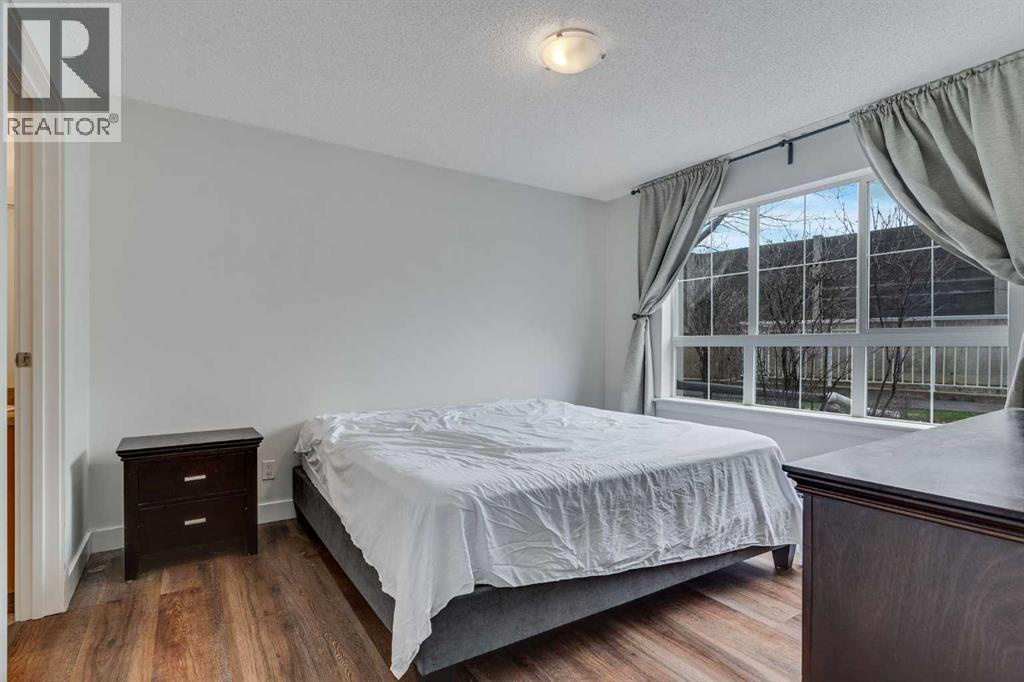 113, 35 Richard Court Sw, Calgary, Alberta