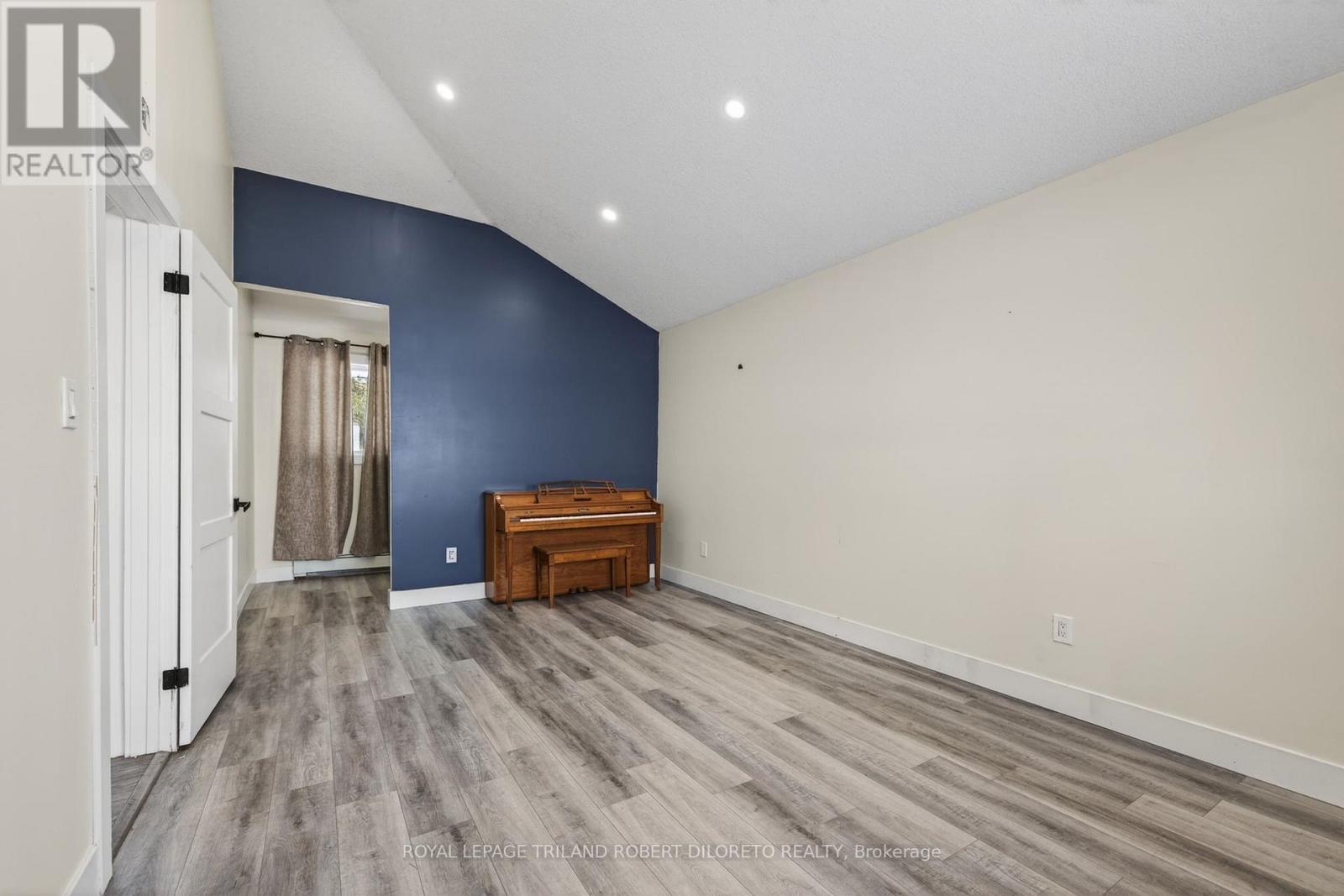 9755 Longwoods Road, Middlesex Centre, Ontario