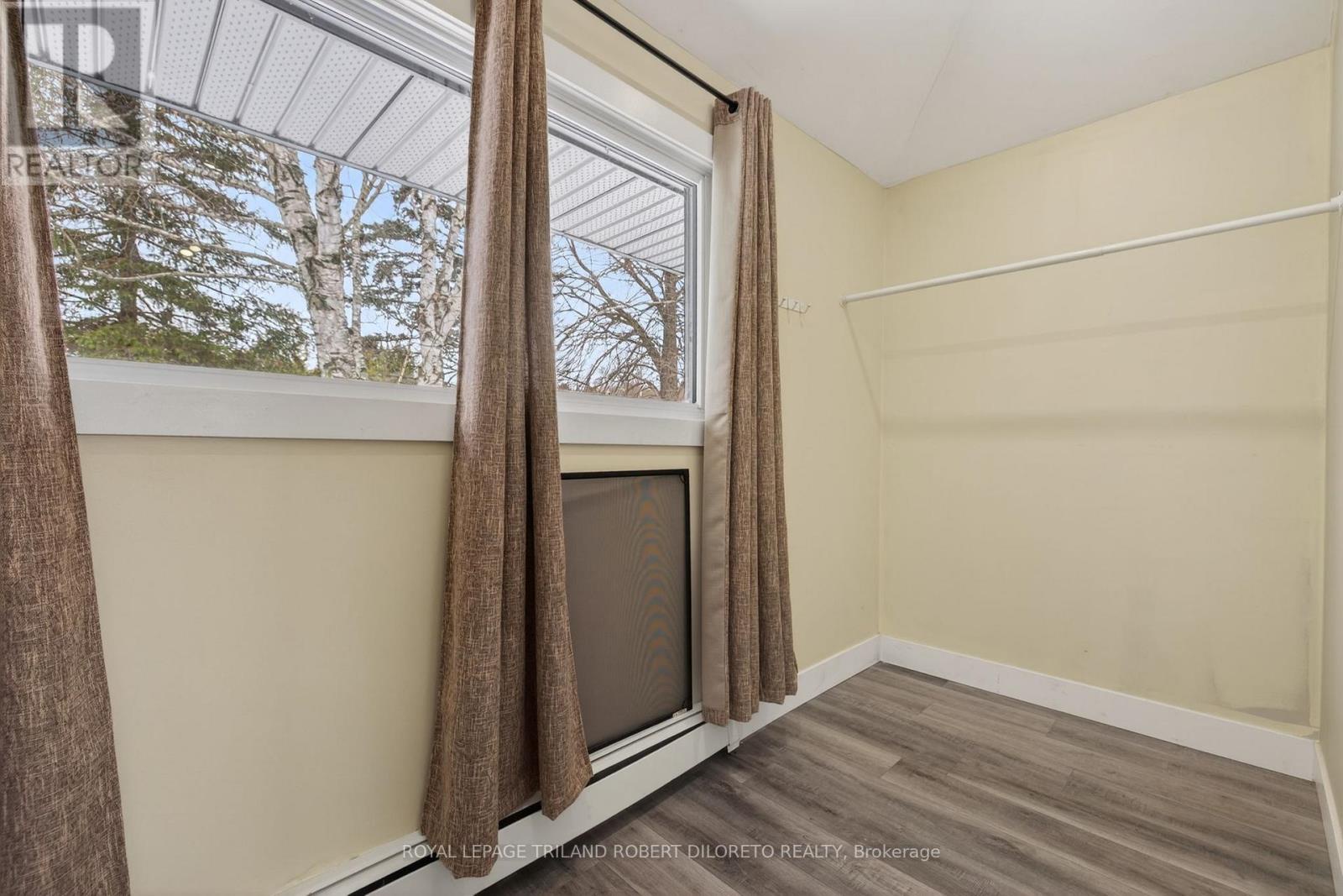 9755 Longwoods Road, Middlesex Centre, Ontario