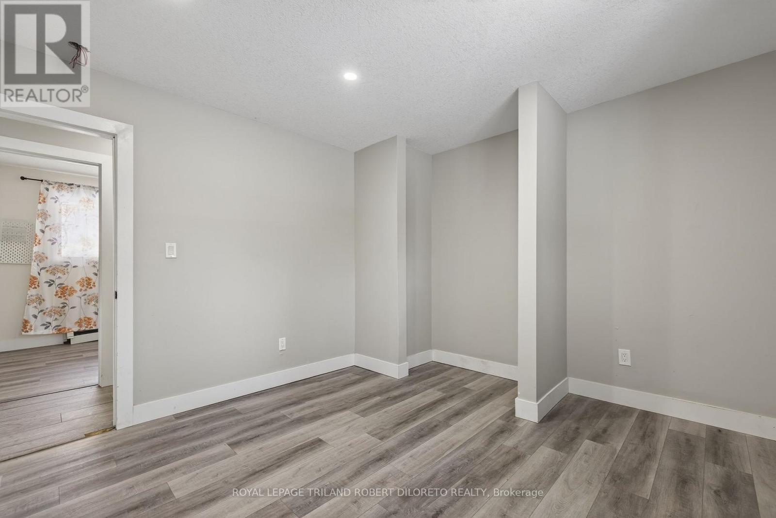 9755 Longwoods Road, Middlesex Centre, Ontario