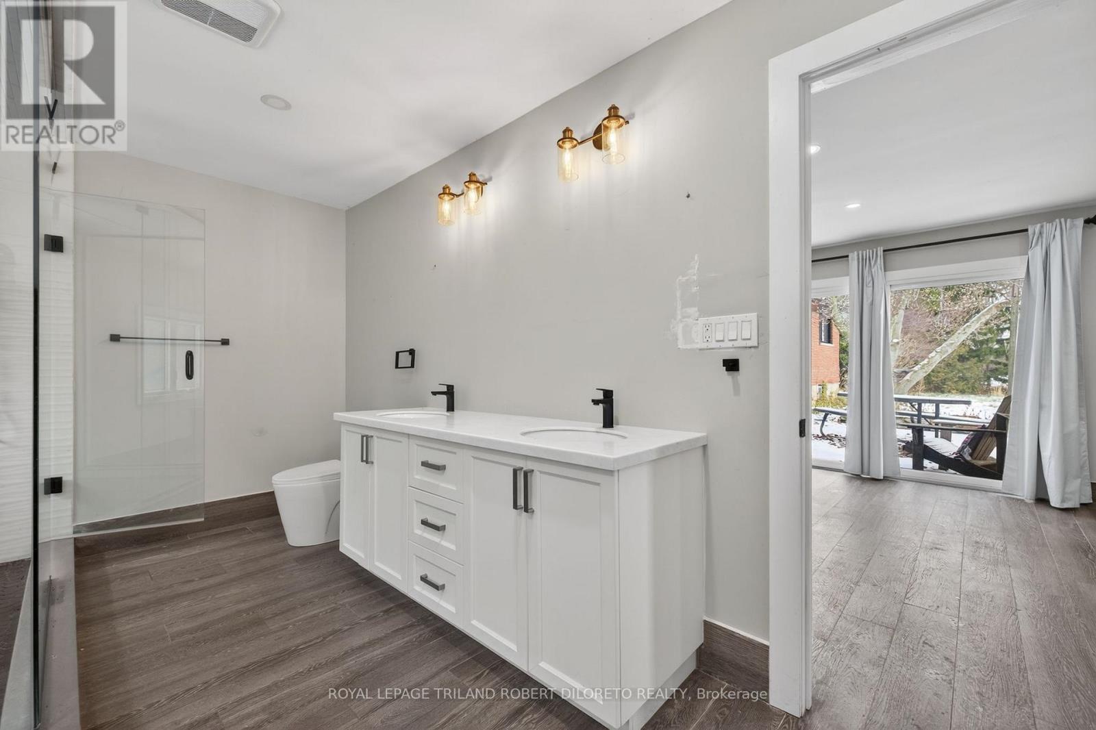 9755 Longwoods Road, Middlesex Centre, Ontario