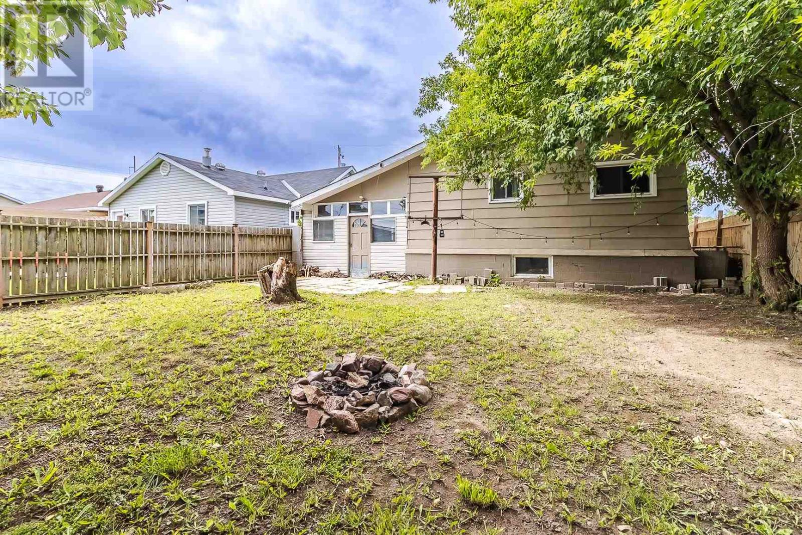 22 Lloyd St, Sault Ste. Marie, Ontario