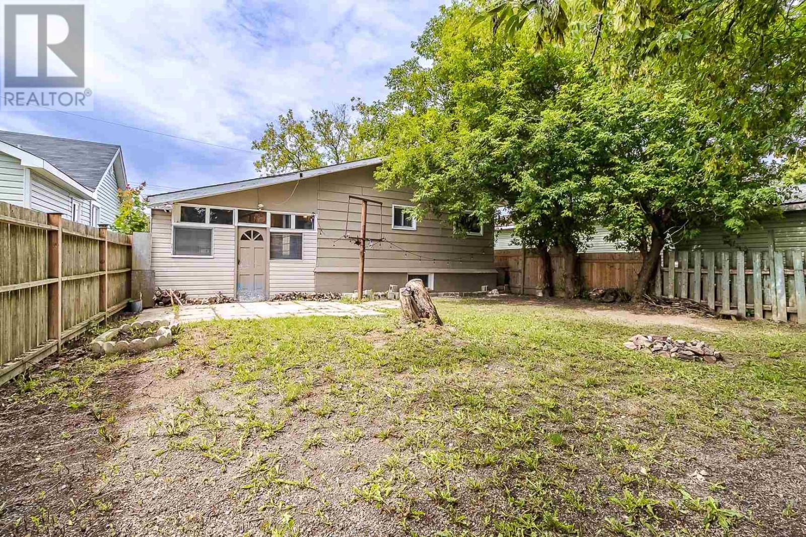 22 Lloyd St, Sault Ste. Marie, Ontario