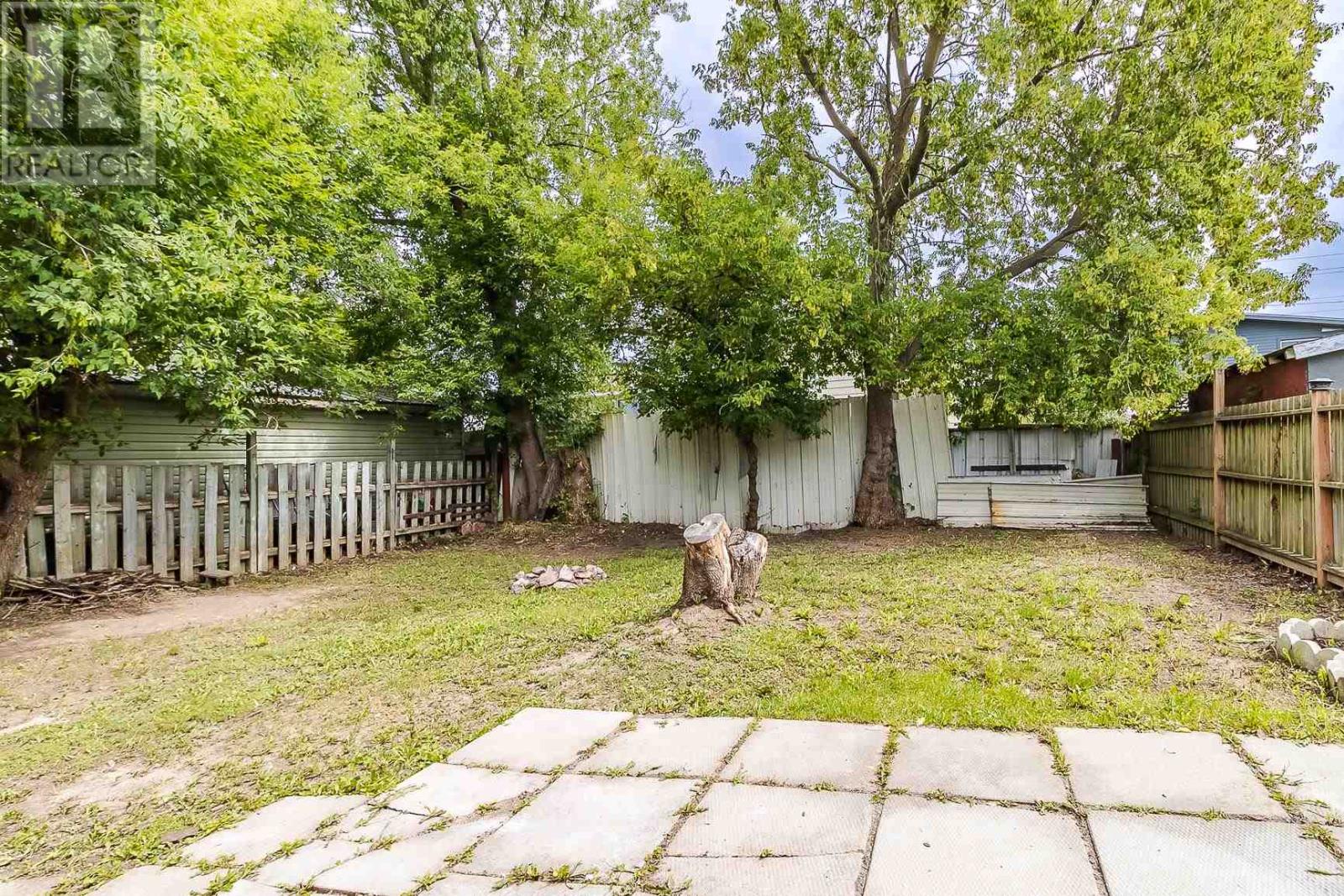 22 Lloyd St, Sault Ste. Marie, Ontario