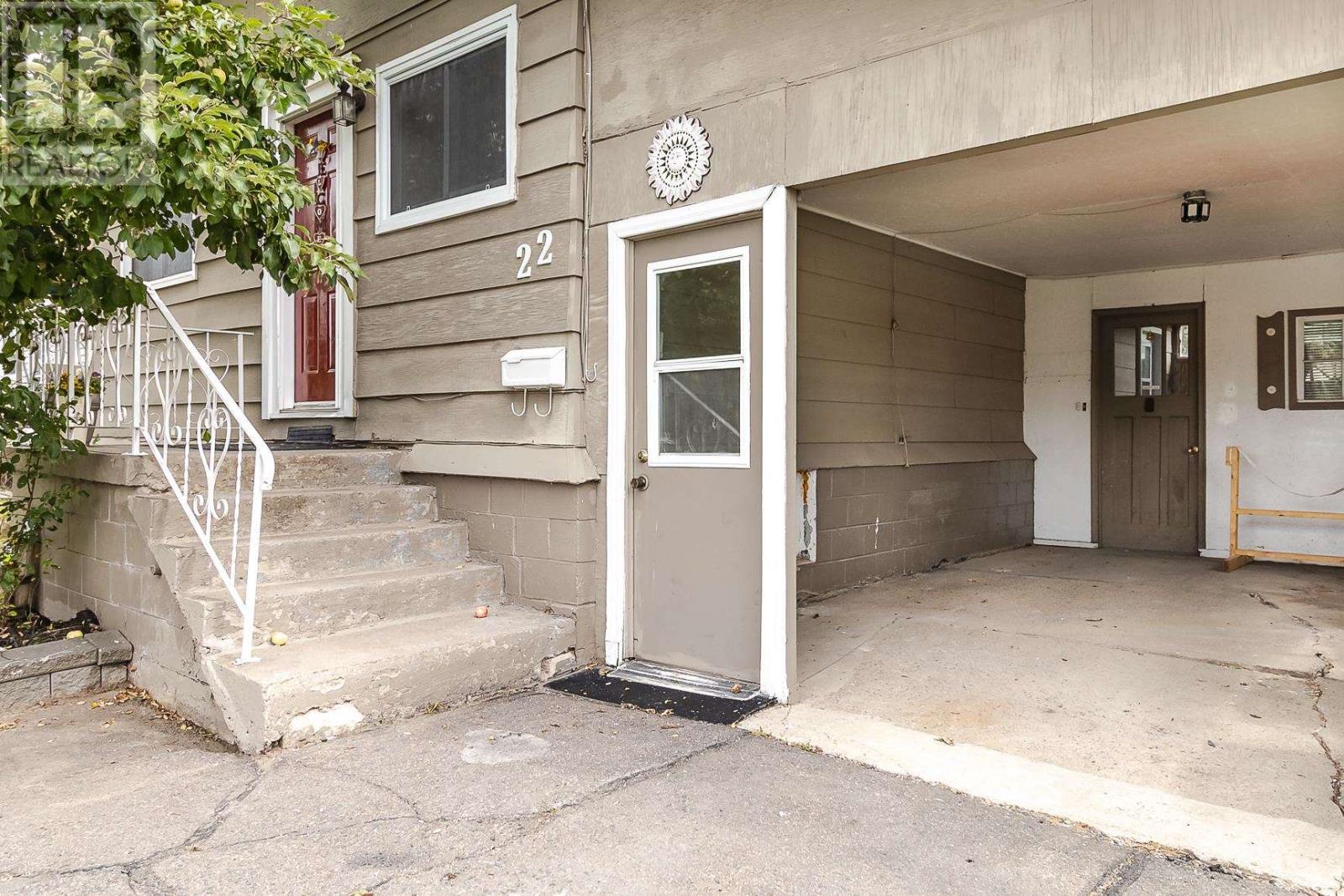 22 Lloyd St, Sault Ste. Marie, Ontario