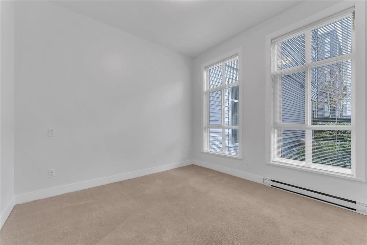 112 13929 105 Boulevard, Surrey, British Columbia