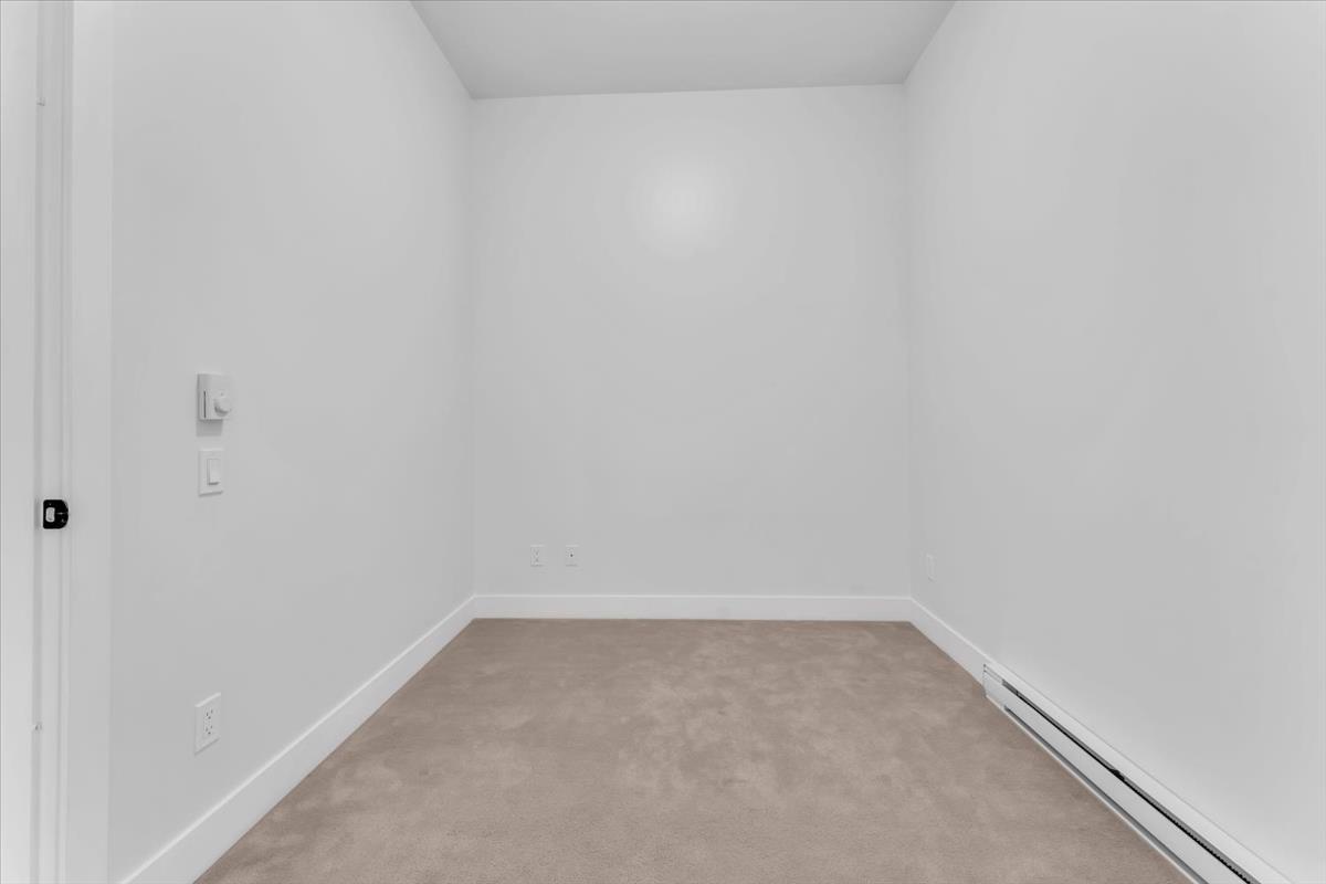 112 13929 105 Boulevard, Surrey, British Columbia