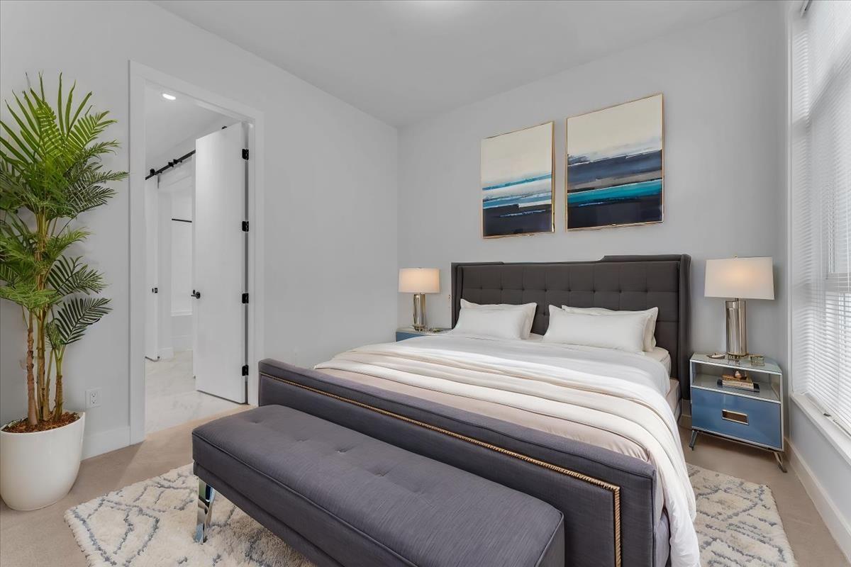 112 13929 105 Boulevard, Surrey, British Columbia