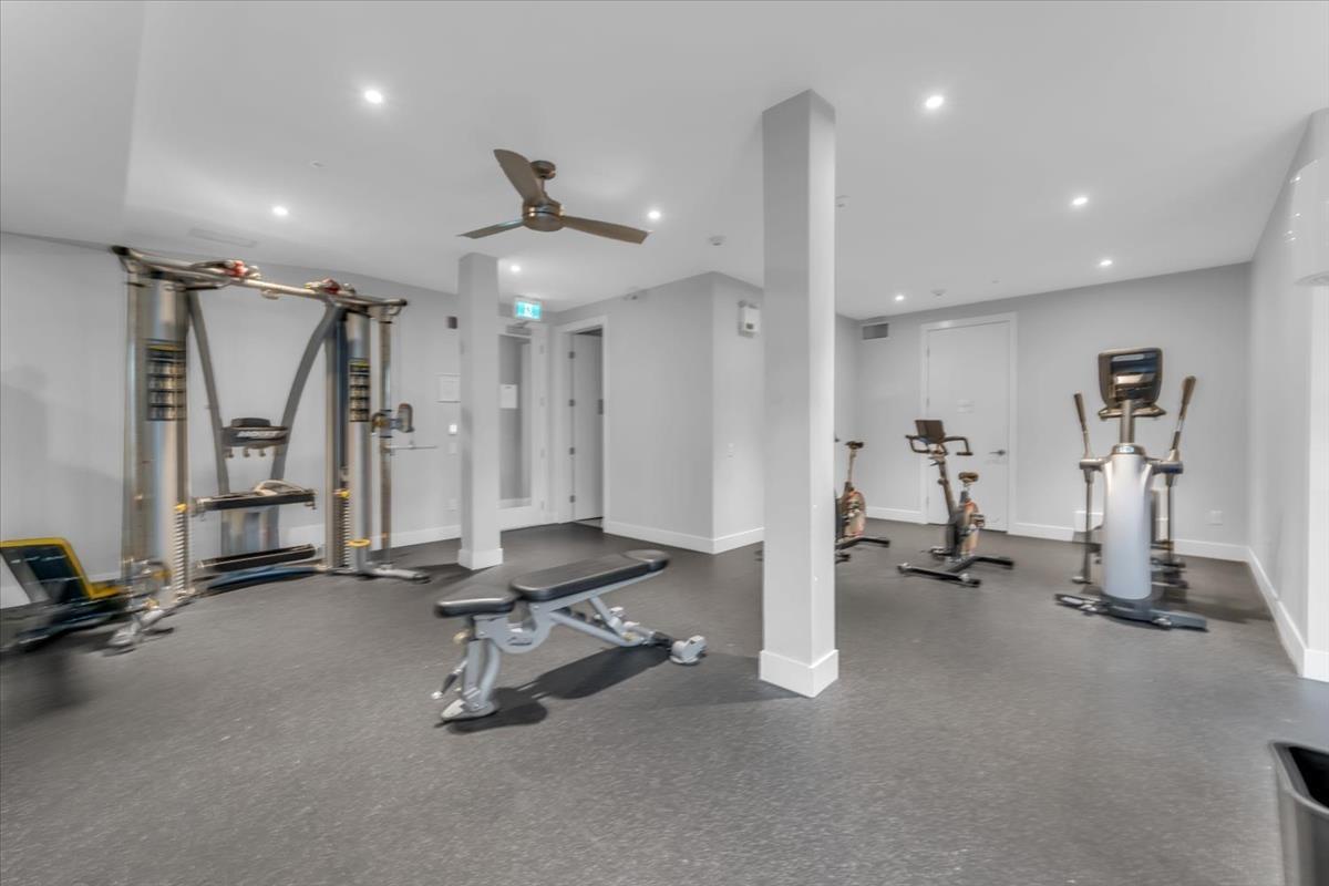 112 13929 105 Boulevard, Surrey, British Columbia