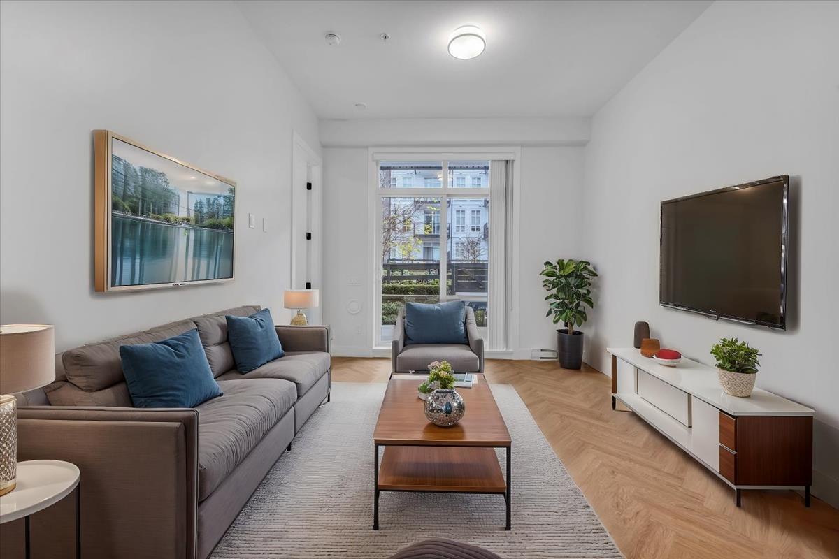 112 13929 105 Boulevard, Surrey, British Columbia