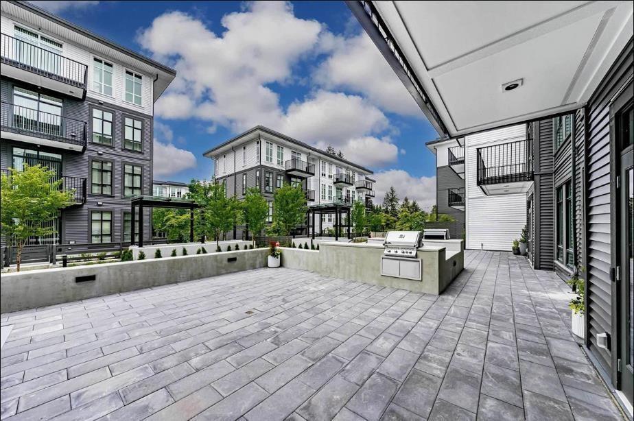 112 13929 105 Boulevard, Surrey, British Columbia