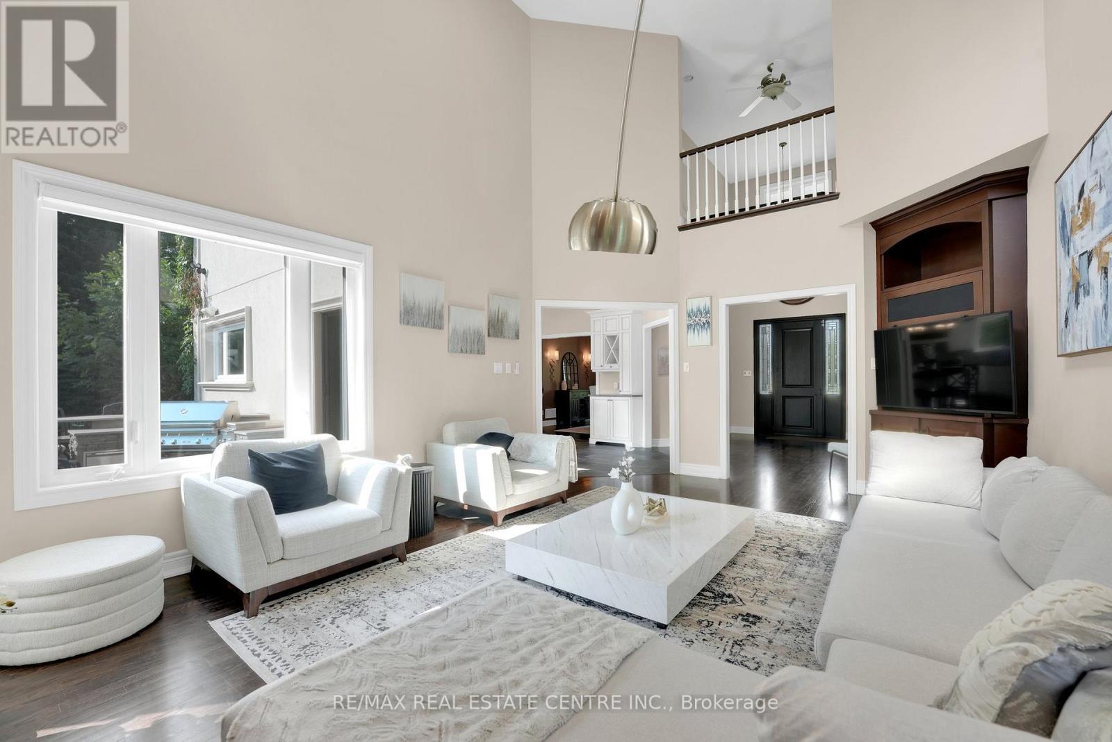 11135 Menzies Court, Milton (brookville/haltonville), Ontario