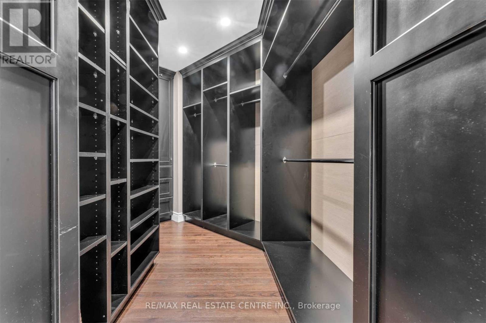 11135 Menzies Court, Milton (brookville/haltonville), Ontario