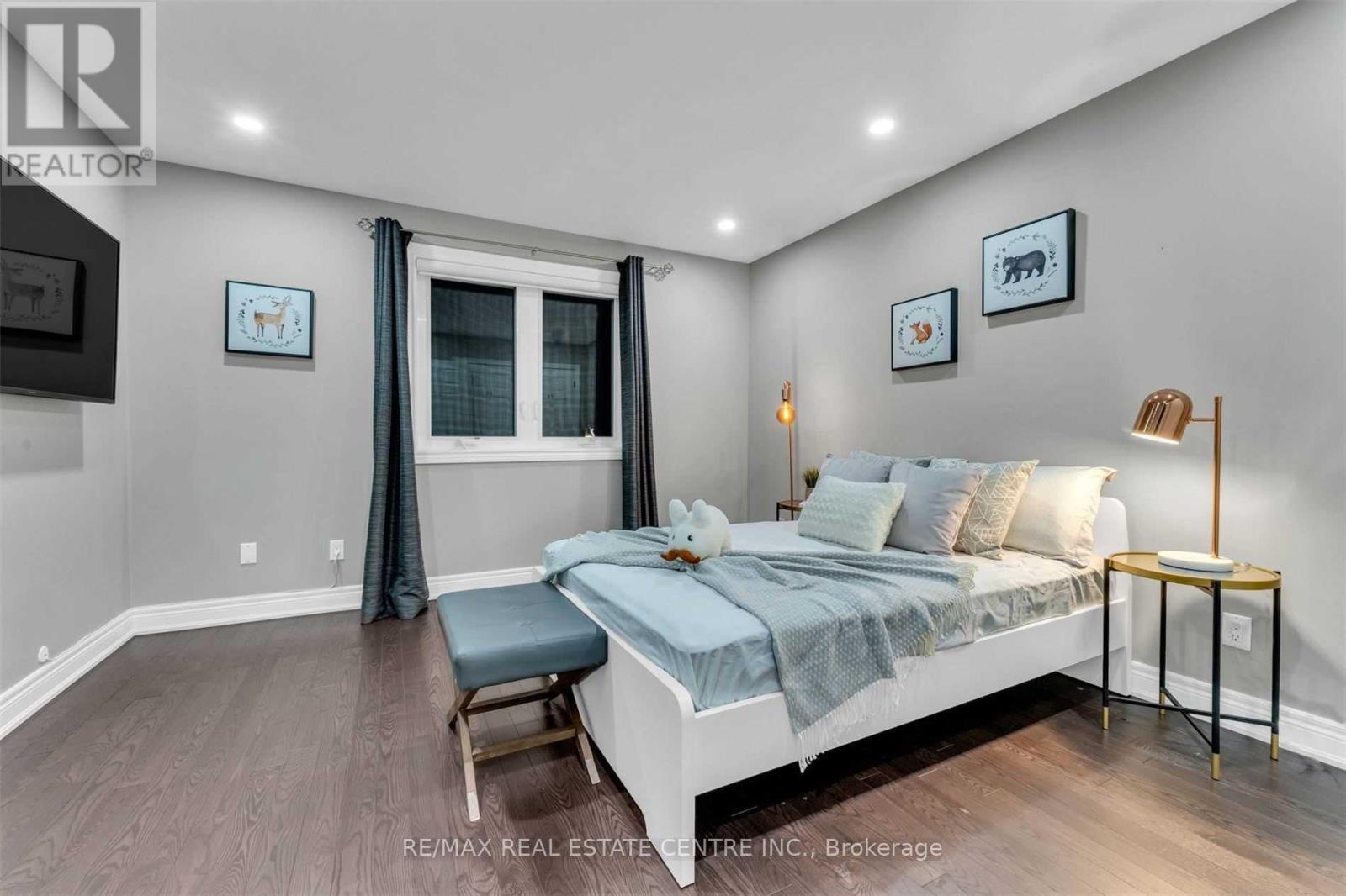 11135 Menzies Court, Milton (brookville/haltonville), Ontario