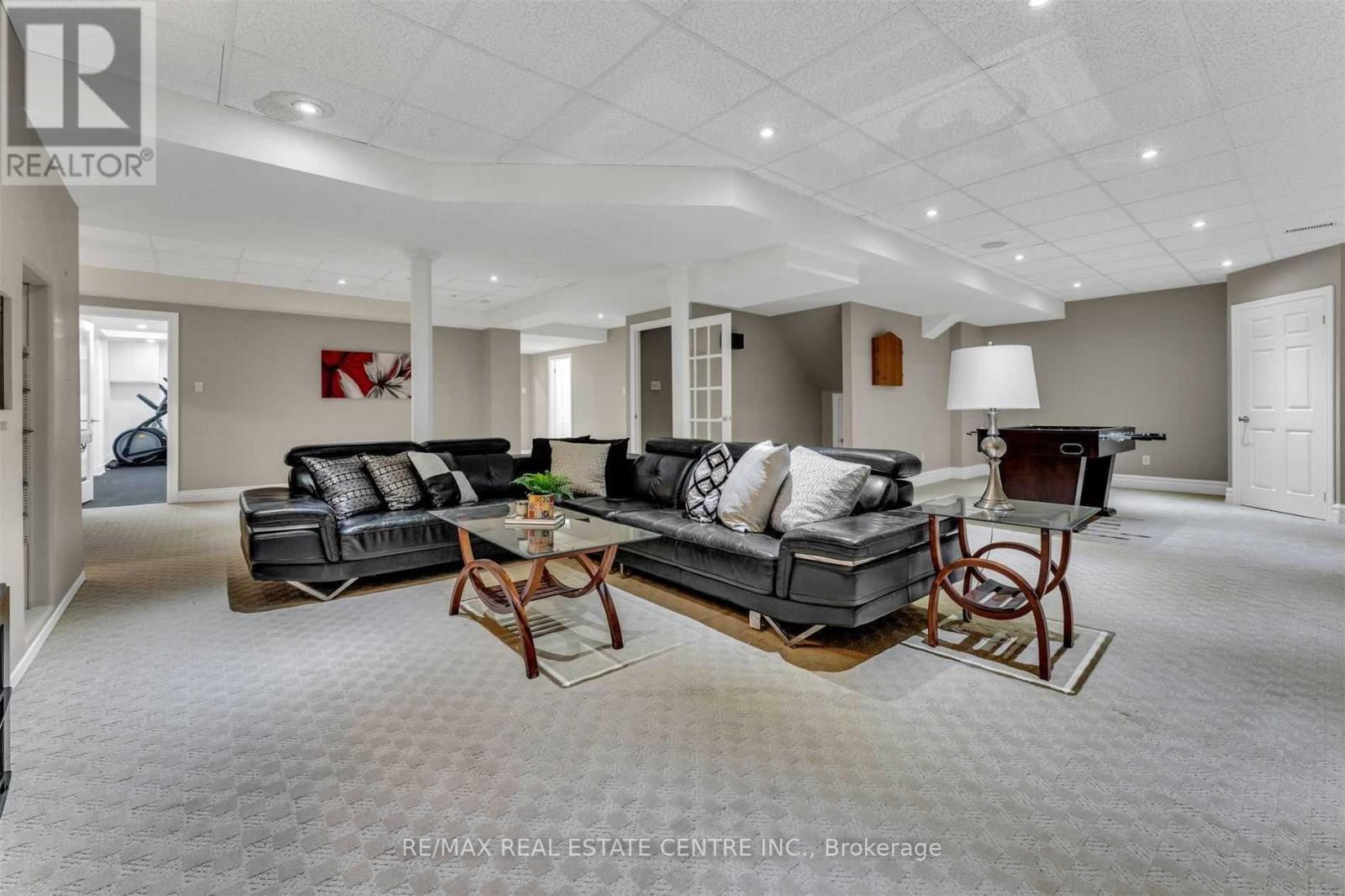 11135 Menzies Court, Milton (brookville/haltonville), Ontario